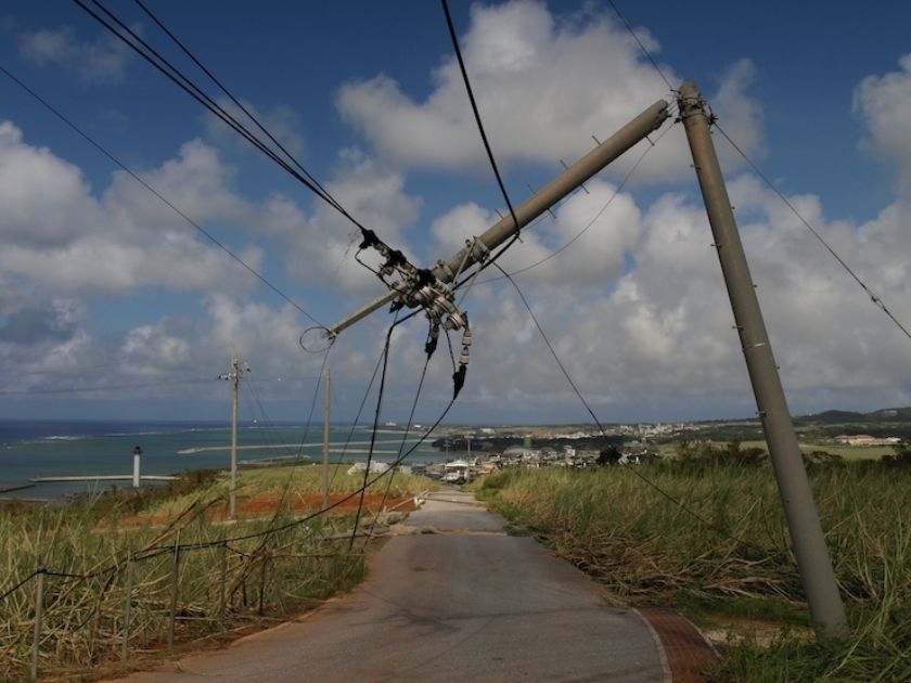 台風で停電発生！いざというときに慌てないために企業がとるべき対策